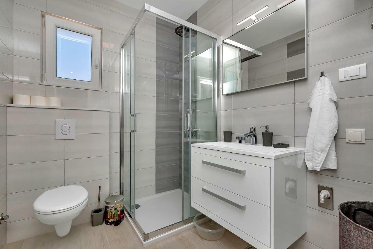 Apartman Sjever Makarska Esterno foto